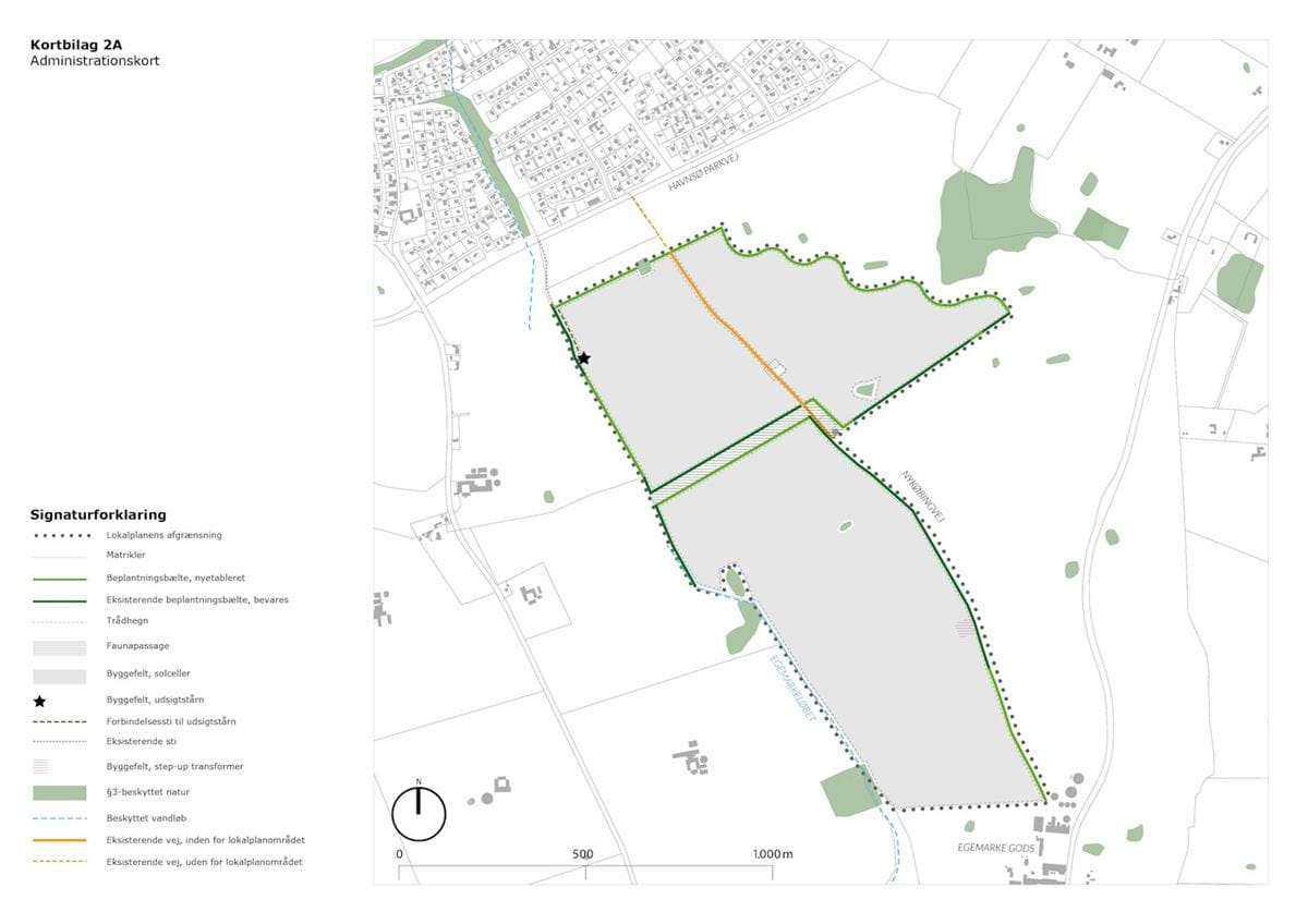 Administrationskortet viser den fremtidige anvendelse af lokalplanens område. Lokalplanområdet er vist med sort prikket linje. Byggefelt til solceller er vist med lys grå farve. Byggefelt til step-up transformer er vist med pink farve. Byggefelt til udsigtstårn er markeret med en sort stjerne. Faunapassagen er vist med lys grøn flade med grønne prikker. Eksisterende beplantning der bevares og suppleres, er vist med mørk linje mens strækninger hvor der skal sikres at nye levende hegn etableres, e
